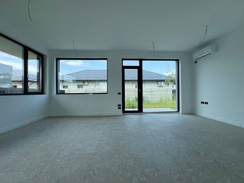 Tunari, 4 camere 300 mp teren la cheie, centrala proprie,