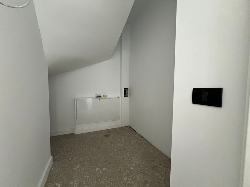Tunari, 4 camere 300 mp teren la cheie, centrala proprie,